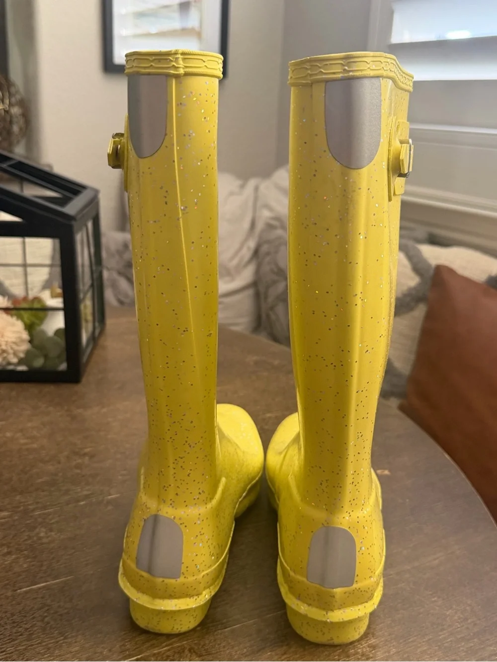 Hunter Yellow Glitter Tall Rain Boots girl’s size 6